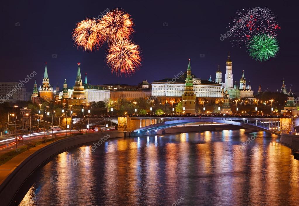 depositphotos_54565179-stock-photo-fireworks-over-kremlin-in-moscow